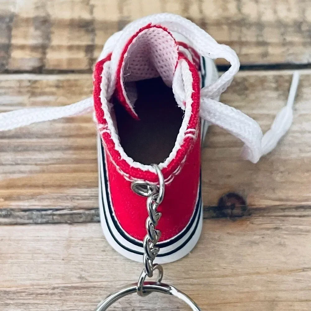 NWT  Gorgeous Red Sneaker Key holder Keyring Keychain
